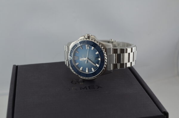 Formex REEF Automatik Chronometer COSC 300M blue / blue Ref. 2200.1.6333.100